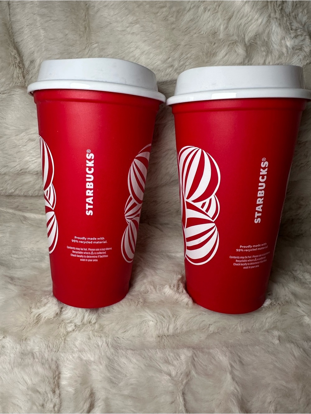 Starbucks Red and White Holiday Reusable Cup - Picture 4 of 6